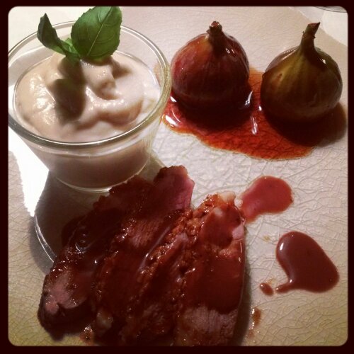 Lakridsglaseret and med figner, rødvinssauce og jordskokpuré